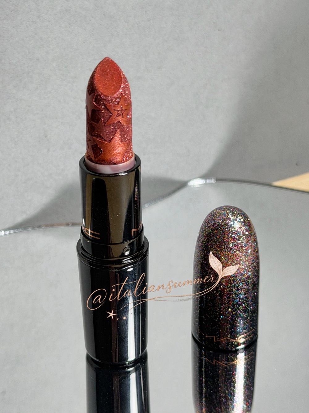 MAC Walk of Flame Lipstick Holiday Limited Edition Kiss of Stars BNIB Full Size